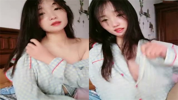 白皙苗窕骚妹子淫声荡语撩骚互动坐骑假屌自慰封面