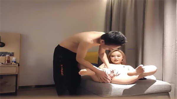 步宾寻花约高颜值性感瑜伽教练啪啪封面