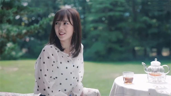 AI-赵今麦-阳光午后忘年交封面