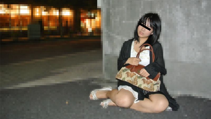 10musume_011223_01 爛醉羅莉妹子的可愛過頭到讓人中出 花咲薫封面