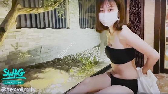 一边欣赏风景,一边做爱做的事封面