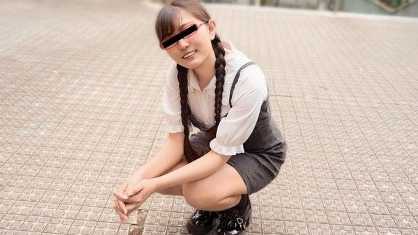 10musume_021426_01 對開發臀部充滿興趣的紅色眼鏡妹子 反町智美封面